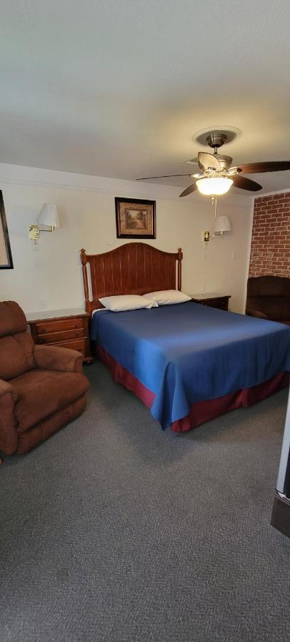 Husker Inn North Platte Exterior photo